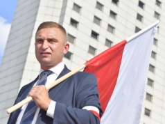 Duda ułaskawił Bąkiewicza, a Tusk grzmi o powrocie PiS!