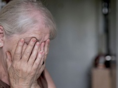 Zaatakowała staruszkę znienacka. Aż ciężko uwierzyć, kim była sprawczyni