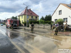 Zbiorniki w Pawłowie ratują przed zalaniem, piąty jeszcze nie chroni i to właśnie tam pojawił się problem