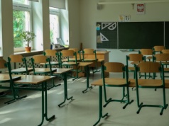 Urlopowe pieniądze dla nauczycieli. Kwota na koncie może być wyższa