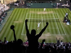„Model biznesowy, który łączy tradycję z nowoczesnym zarządzaniem”. Ile i na czym zarabia Wimbledon?