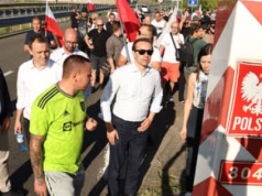 Weekend antyimigranckich protestów. Skrajna prawica straszy i manipuluje