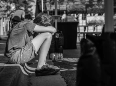 13-latek u psychologa bez zgody i wiedzy rodzica. Senat dał zielone światło
