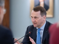 Węgry odpowiadają Sikorskiemu. „Podżega do wojny”