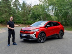 Renault Symbioz z nową hybrydą. Ten napęd udowadnia, że diesel przestał mieć sens