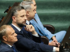 Kryzys w koalicji rządowej. Czy rekonstrukcja pomoże? Polacy ocenili [SONDAŻ]