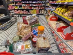 Wiele osób nie ma świadomości. Te produkty możesz zjeść po terminie ważności