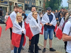 Manifestacje przeciwko nielegalnej imigracji i przeciwko nienawiści. Pikiety w Grudziądzu i Toruniu