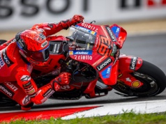 MotoGP: Marc Marquez wygrywa po walce z ciśnieniem opon!