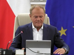 Emeryt zirytował się na rząd Tuska. Złożył zawiadomienie do prokuratury