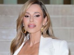 Doda kradnie show. Weszła ubrana cała na biało z głębokim dekoltem