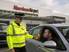 Badanie alkomatem po wylądowaniu w Szkocji. Nowy pilotaż na lotnisku w Aberdeen