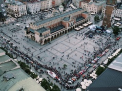 Wielka Wyprawa Maluchów 2025 dotarła do Krakowa. Jest rekord zbiórki