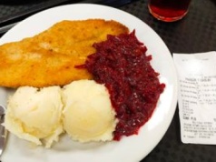 Pokazała, ile wydała na obiad nad morzem. Grozą tutaj nie zawieje