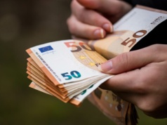 Ile kosztować będzie euro? Najnowsze prognozy EUR/PLN do 2031 r.