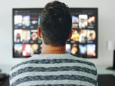 Telewizja traci na popularności. Głównymi konkurentami są YouTube i platformy streamingowe