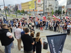 Dwie manifestacje w Olsztynie: Konfederacja przeciw migrantom, KOD: Warmia wolna od faszyzmu