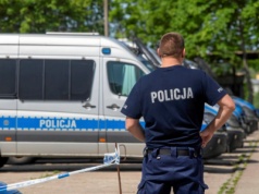 Coraz więcej chętnych do Policji. Kandydatów przekonuje pensja i dodatki? Sprawdziliśmy stawki