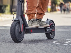 16-latek bez uprawnień na hulajnodze potrącił rowerzystkę. Trafi do sądu