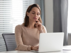 Jak sprawdzić swoją przyszłą emeryturę w ZUS? Możesz to zrobić przez internet