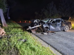 Nocny rajd zakończony tragedią – Audi wbiło się w drzewo
