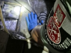 Papierosy, płyn do e-papierosów, a nawet… środki ochrony roślin. KAS ciągle walczy z przemytem