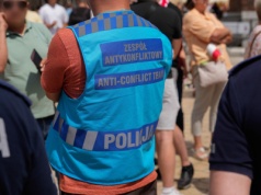 Marsz przeciw nielegalnej imigracji przebiegł spokojnie. W Warszawie było gorzej