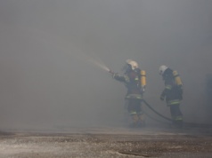 Pożar zakładów chemicznych. Monitorują skład oparów
