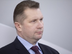 TYLKO U NAS. Czarnek o pomysłach Zolla: Niech wybiorą króla