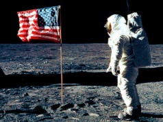 21 lipca 1969 roku Neil Armstrong stanął na powierzchni Księżyca