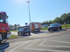 Wypadek na al. Waltera-Janke w Łodzi. Utrudnienia w ruchu [ZDJĘCIA]