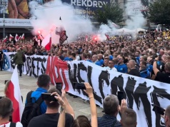 Rasistowskie hasła na protestach Konfederacji. Politycy zapowiadają działania