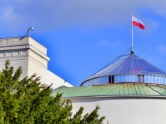Bezdzietni po 30. roku życia mają zapłacić dwa razy więcej. Zajmą się tym posłowie