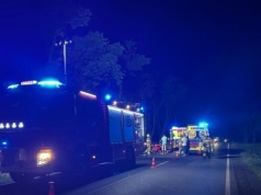 Dramatyczny wypadek. Mężczyzna wjechał skuterem w pieszych. Są ranni