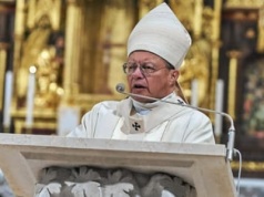 Abp Ryś o debacie na temat migrantów: bądźcie w zgodzie z nauką Jezusa lub miejcie odwagę zamilknąć