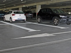 Kraków ma dość dużych samochodów? Miejski parking wyklucza większość SUV-ów