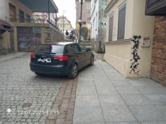 Posypały się blokady na Starym Mieście w Olsztynie. 