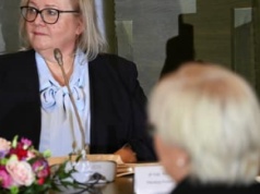 Manowska: jestem gotowa do rozmowy z Bodnarem