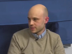 Prawica musi bronić „januszy”, gdy Jan Śpiewak wspiera globalny kapitał i broni dziedzictwa PRL-u