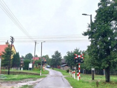 Ma być bezpieczniej. Masowa modernizacja na podkarpackich przejazdach kolejowych