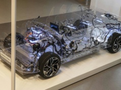 Od 2029 roku samochody koncernu Hyundai z instalacją 48 V zamiast 12 V. Roboty też. Mnóstwo zalet, minimum wad