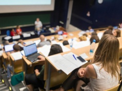 Ten kierunek na katolickiej uczelni przyciąga studentów jak magnes. Aż 18 osób walczy o jedno miejsce