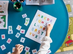 Kiedy najlepiej zacząć uczyć dziecko angielskiego: 3-5 lat czy później?