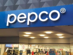 Wiązana bluzeczka z Pepco to wymarzona elegancja i szyk na lato za jedyne 20 zł. Piękne też w Sinsay