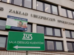 ZUS wydał ważny komunikat dla rodziców. Ich dzieci mogą przez to stracić ubezpieczenie