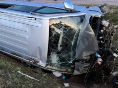 Wypadek busa koło Łomży. 8 osób rannych