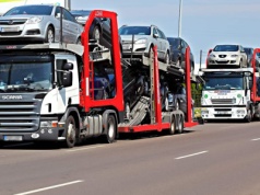 Import aut używanych w pierwszym półroczu 2025 r. – sytuacja powoli się stabilizuje, ale są też zaskoczenia