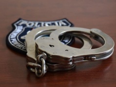 Po 17 latach ukrywania się, poszukiwany za oszustwa 63-latek sam wezwał policję