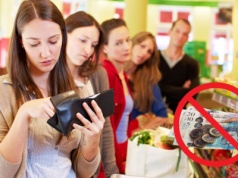 Zmiany przy kasach od 28 lipca. Kto chce nadal płacić w ten sposób, musi działać już teraz