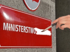 Energetyka po rekonstrukcji rządu. Wraca Ministerstwo Energii, ale…